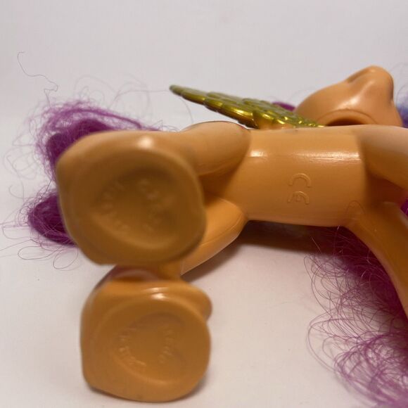 My Little Pony 7” Sunny Starscout Orange Unicorn Pony Gold Colored Wings 2021 - Picture 6 of 6